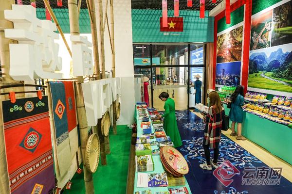 「2021商洽会」越南咖啡、榴莲饼、春卷……越南总领事“直播带货”啦