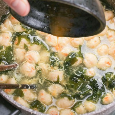 一周岁裙带菜虾丸汤,无油版裙带虾丸汤