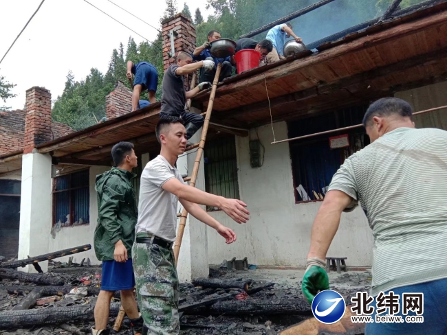 他是群众的“靠谱书记”