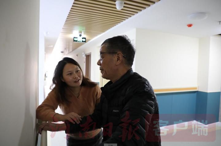 爱心传递情暖重阳完全版,情暖重阳共叙情怀