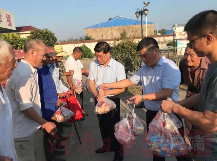 爱心传递情暖重阳完全版,情暖重阳共叙情怀