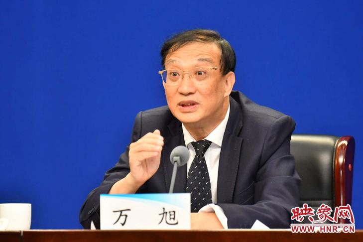 河南建业足球俱乐部签约,河南省建业足球队