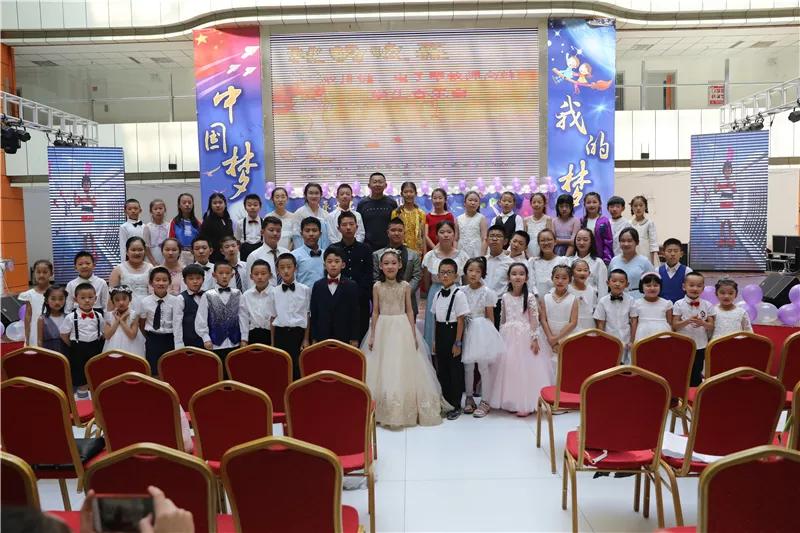 双排键演奏一个人的感觉,双排键演奏会音乐会