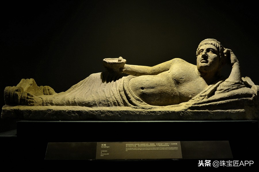 感恩节趣谈｜火鸡骨头挂门上，未来伴侣找上家？