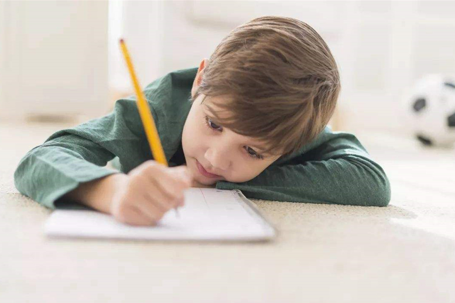 孩子记不住东西是什么原因引起的,孩子老是记不住东西怎么教