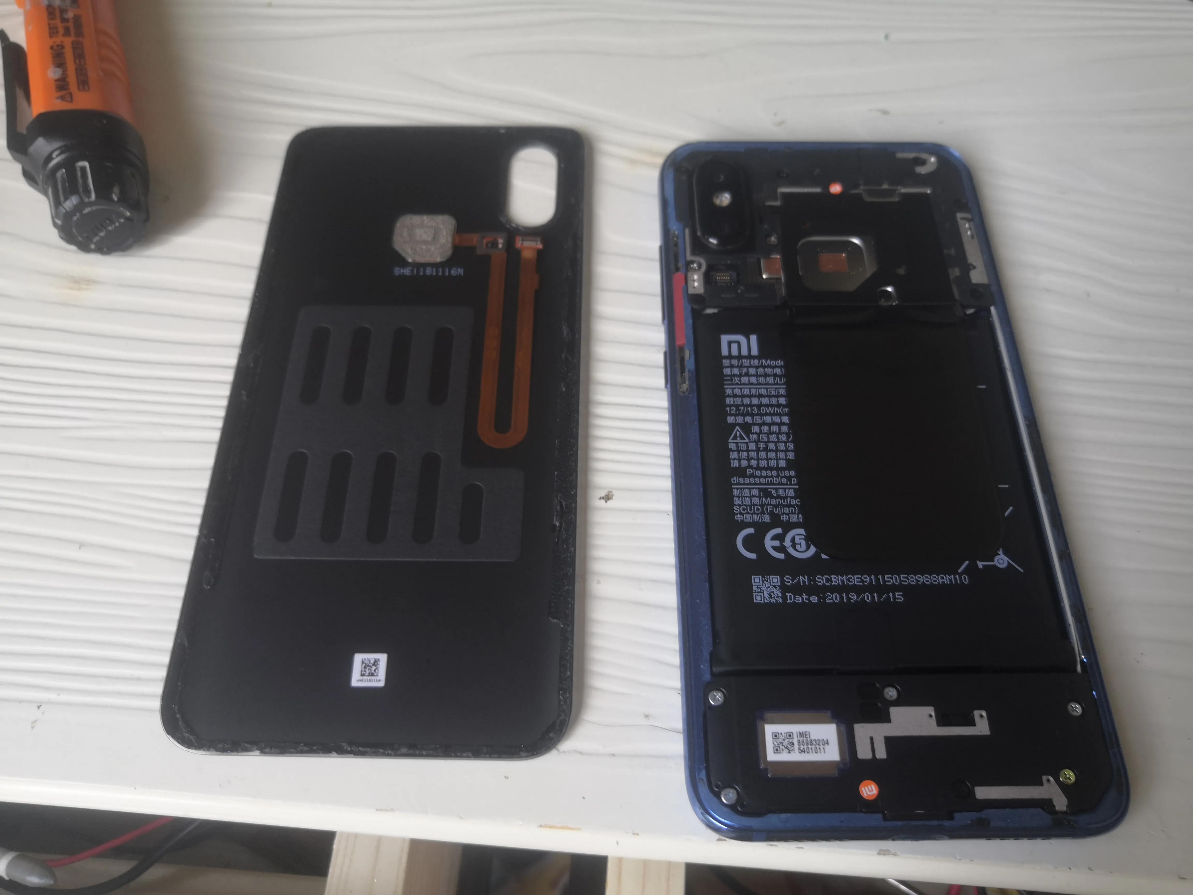 小米8更换电池教程,小米8透明探索版更换电池