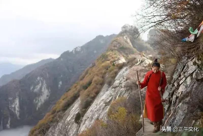 隐居终南山小龙女,一人隐居生活