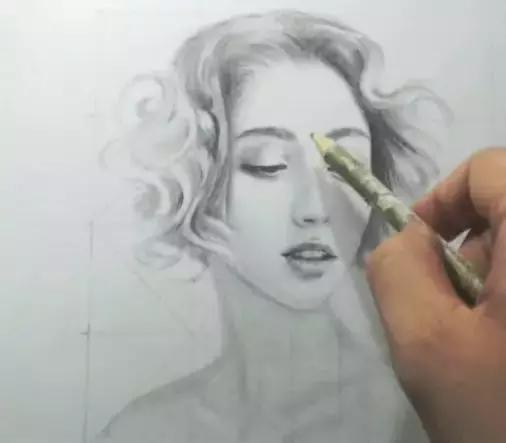 画素描怎么又快又准的起形,素描九宫格黄金分割点构图