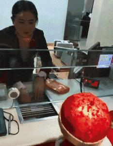 在野外发现甘蔗,在山里发现甘蔗