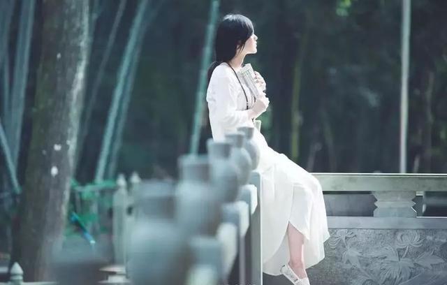 优秀文章且听风吟静待花开,优秀文章赏析青春