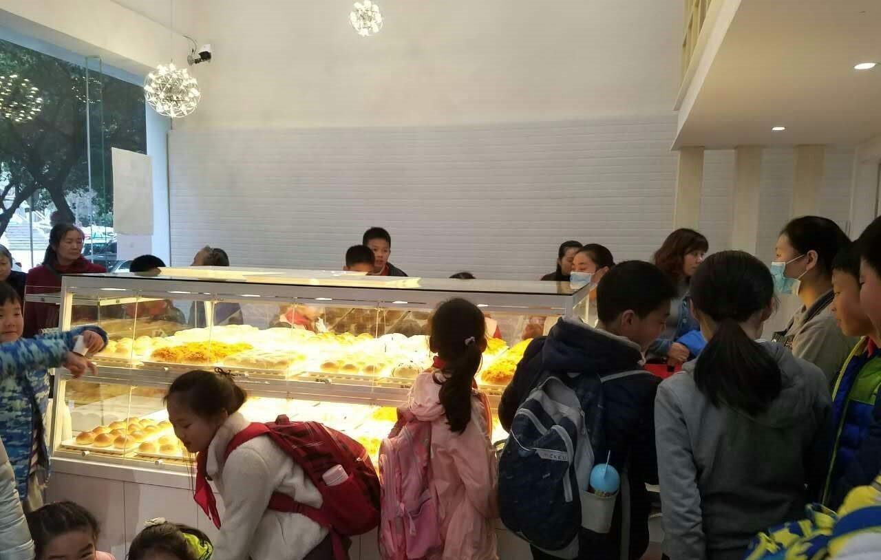 私房蛋糕店一年能够赚多少钱,一个蛋糕店一天大概能够赚多少钱