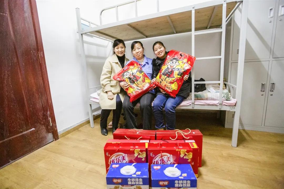 「新春走基层」江西凯耀照明：一手赶产能，一手抓招工