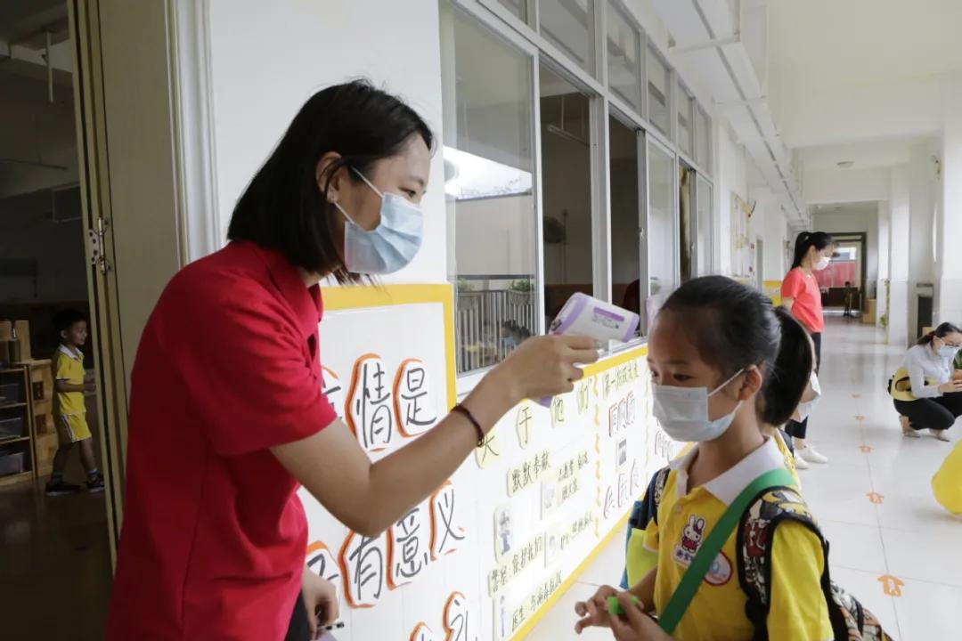 带你围观幼儿园开学第一天,幼儿园萌娃开学