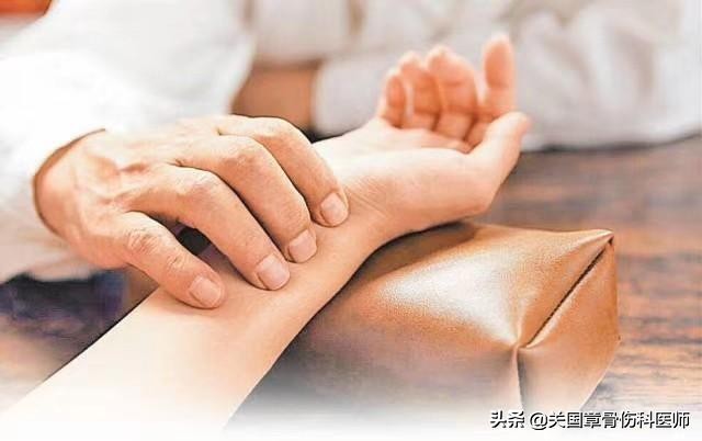 芡实枸杞人参泡水喝的功效与功能,芡实跟什么煮对脾胃好