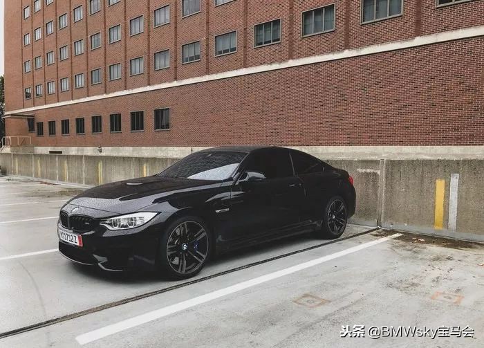 哪一台宝马合适改装m4,买bmw送什么礼品
