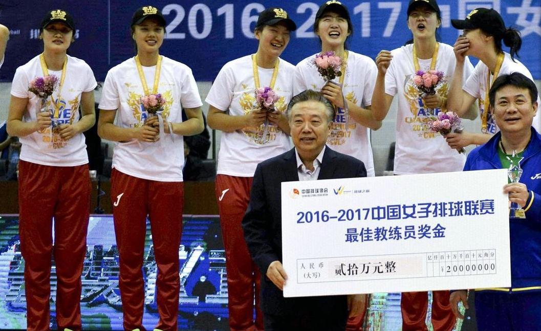 天津女排蔡斌完全版,中国女排换帅王宝泉接替蔡斌