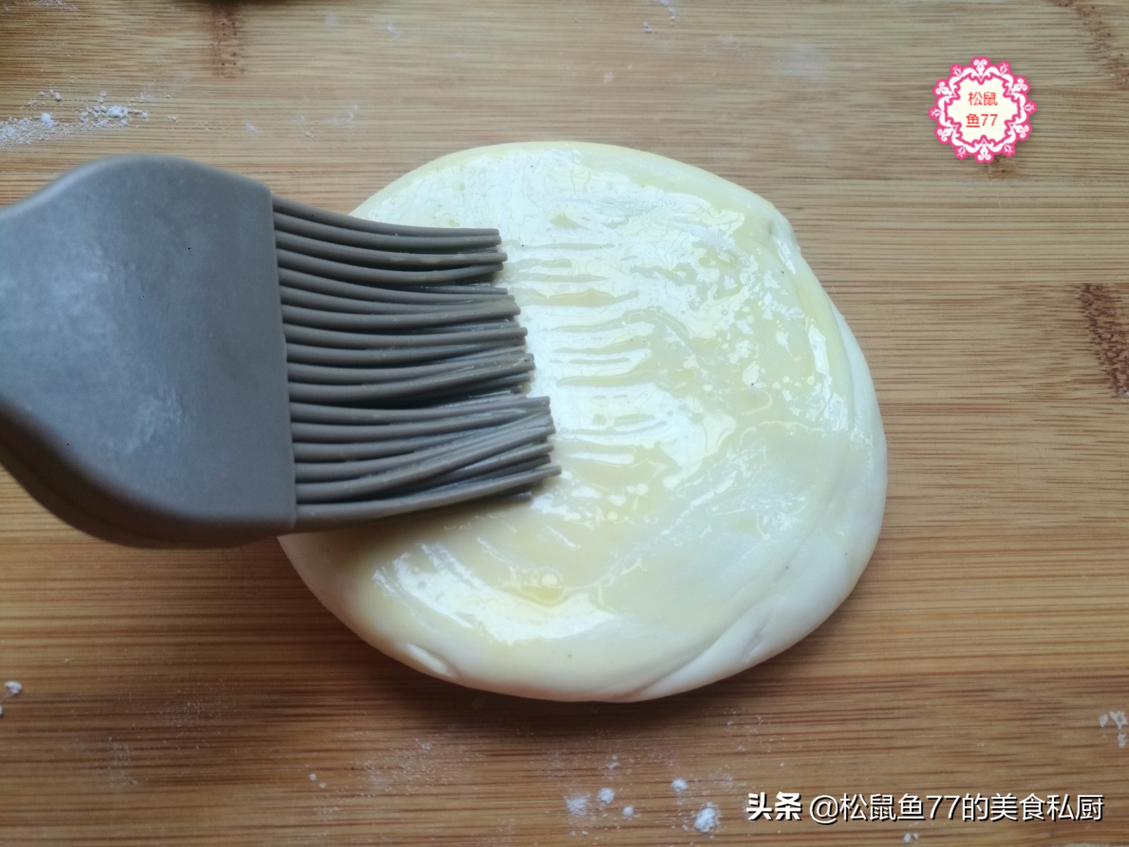 半烫面油酥烧饼的家常做法电饼铛,小饼铛怎么烙油酥烧饼