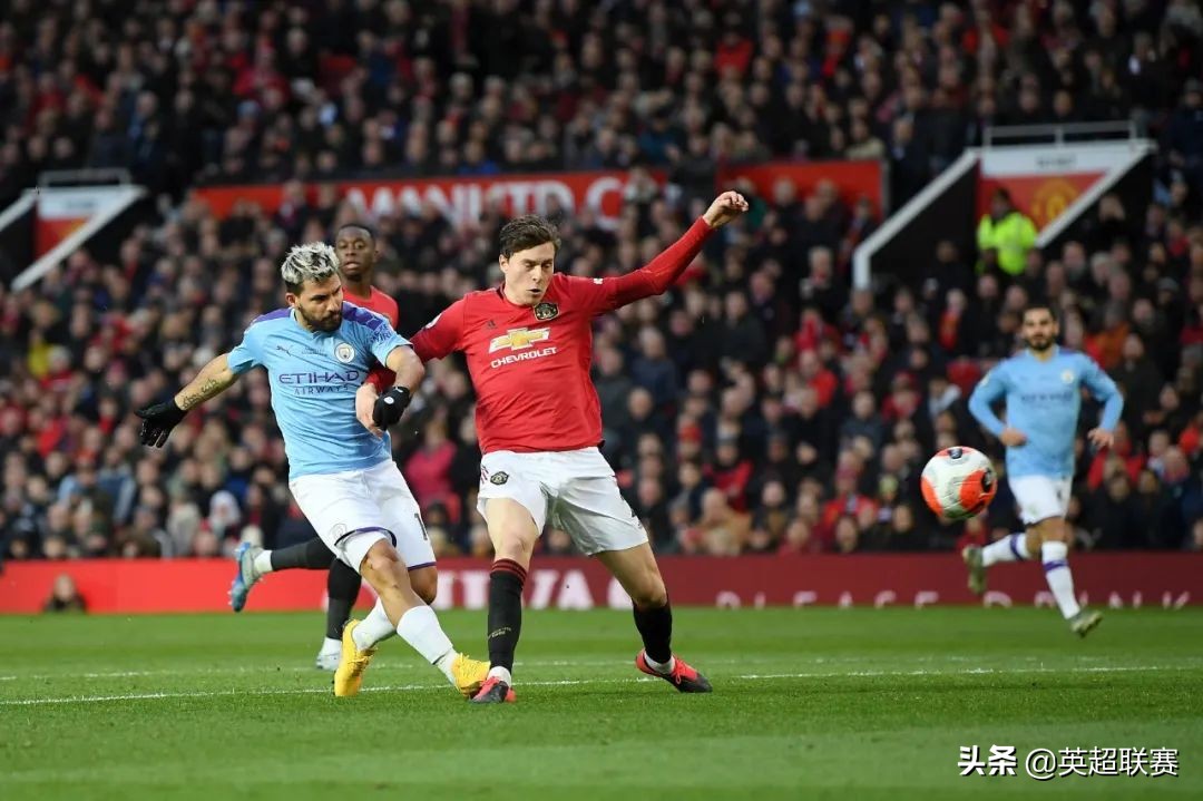 曼联2-1击败切尔西,曼联2-0双杀埃弗顿