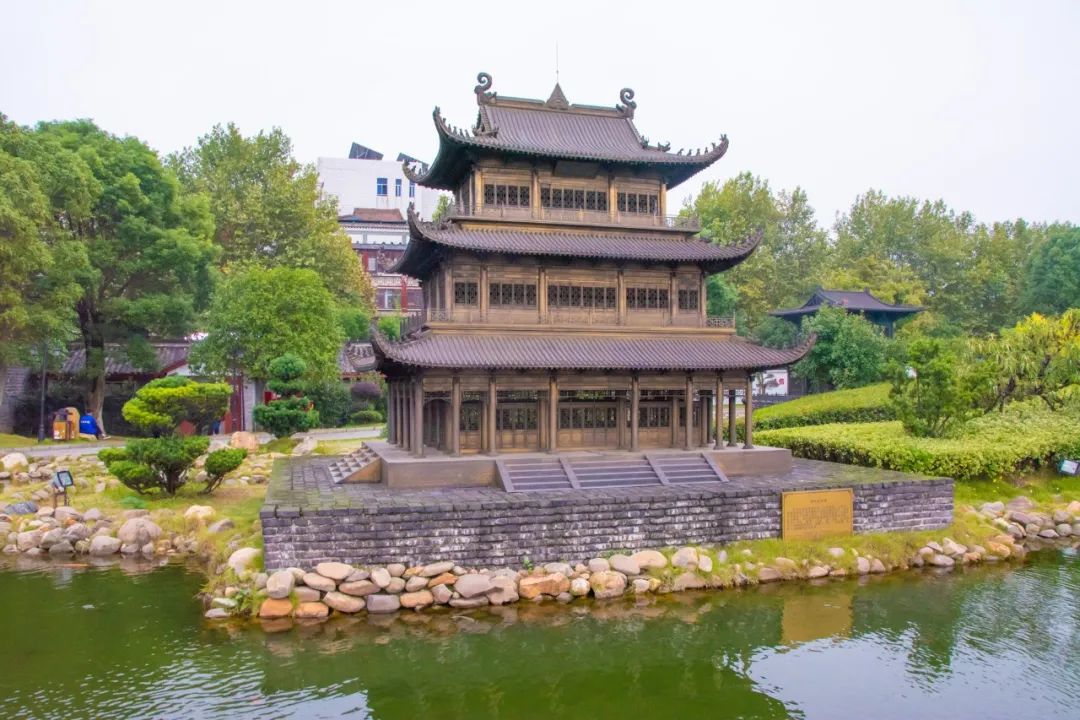 武汉大学教授唐诗宋词,武大教授讲唐诗