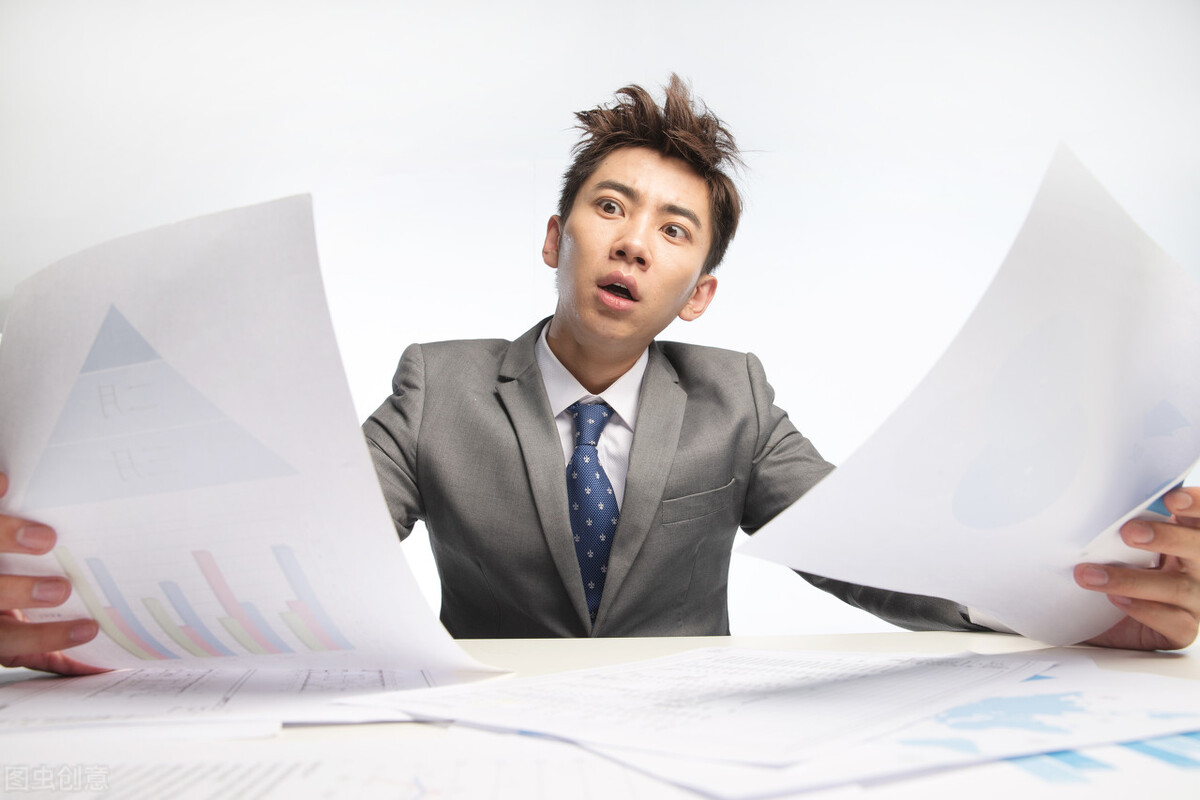 怎么整治说坏话的同事,如何面对同事造谣