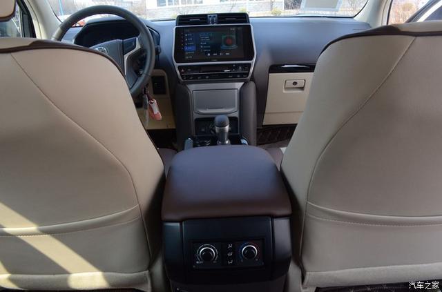 丰田普拉多2024款的养车费用,10款普拉多2700一年养车费用