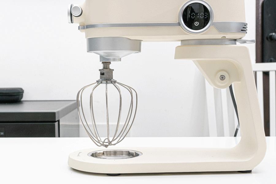 烘焙为什么要入厨师机？与面包机，打蛋器差异有多大？厨师机横评