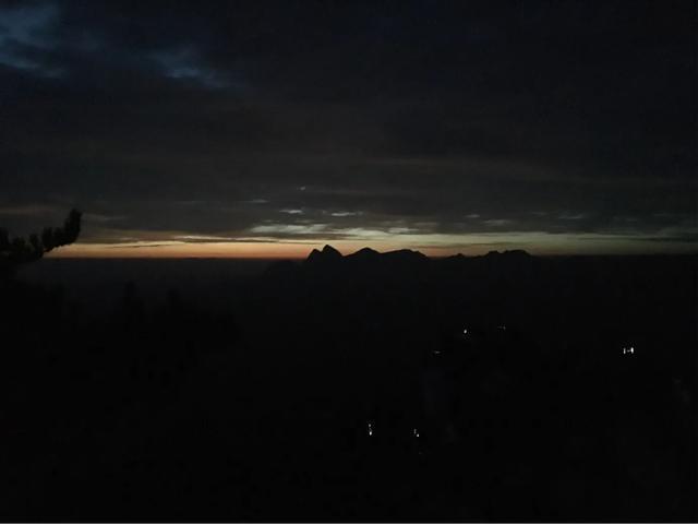 华山自驾最惊险的道路,华山最惊险的公路