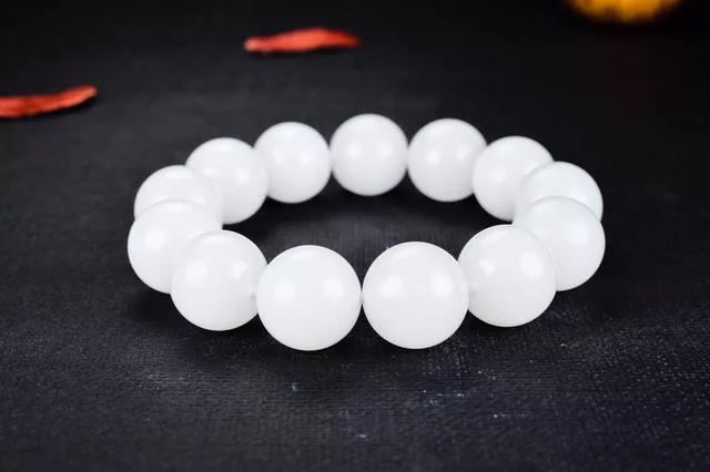 怎样区分和田玉和大理石,怎样区分和田玉手镯真假