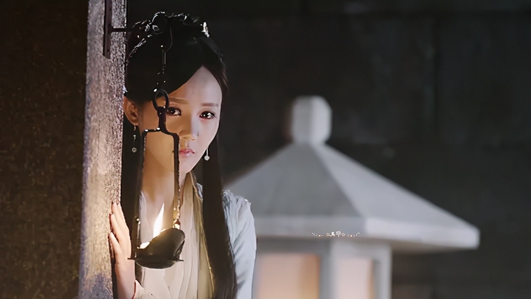 黄蓉射雕英雄传为什么经典,黄蓉教背诗