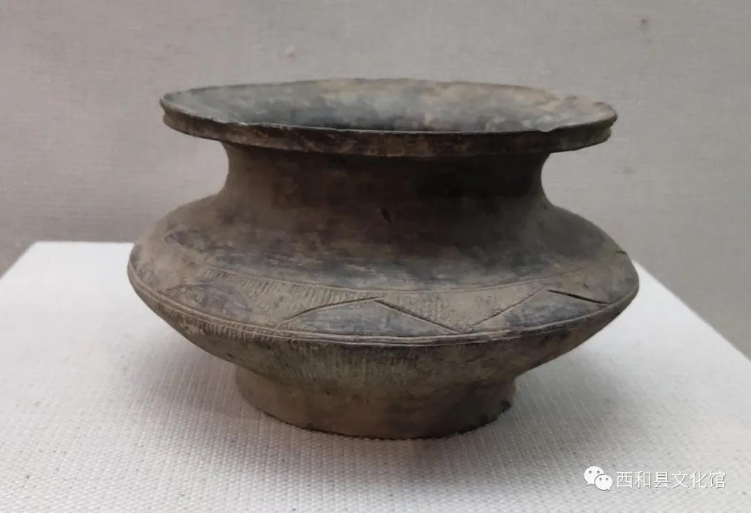 绳纹灰陶大口尊,绳纹灰陶尊