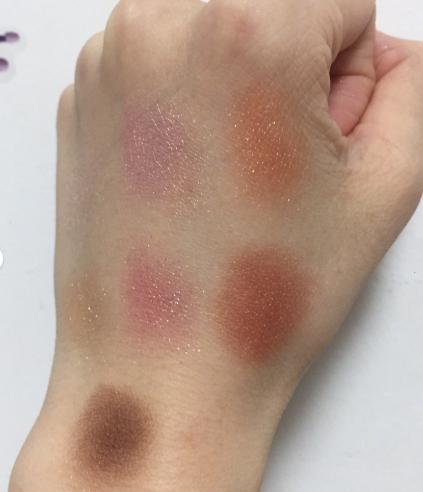 完美日记粉底液卡粉吗,卡姿兰唇釉和完美日记唇釉哪个好