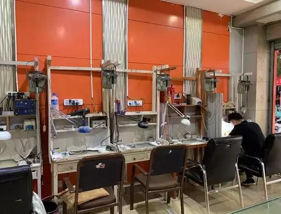 缅甸琥珀2022年以后的发展趋势,缅甸琥珀争夺战