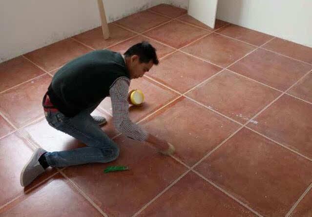 德尔嘉美缝剂和德高美缝剂哪个好,150*900木纹砖美缝需要多少美缝剂