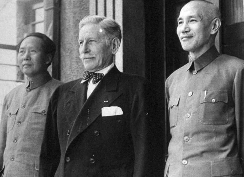 重庆谈判，蒋介石提出了什么条件？曾打算任命毛*东泽**为*疆新**省主席
