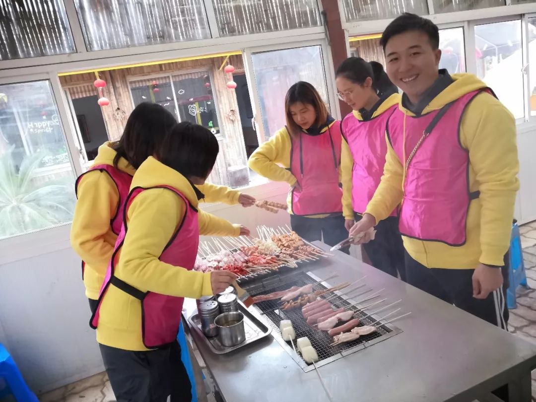 激情成就梦想汗水铸就告捷,激情成就梦想团队铸就辉煌前言
