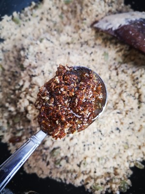 小时候吃的油炒面是怎么做的,儿时回忆香油炒面