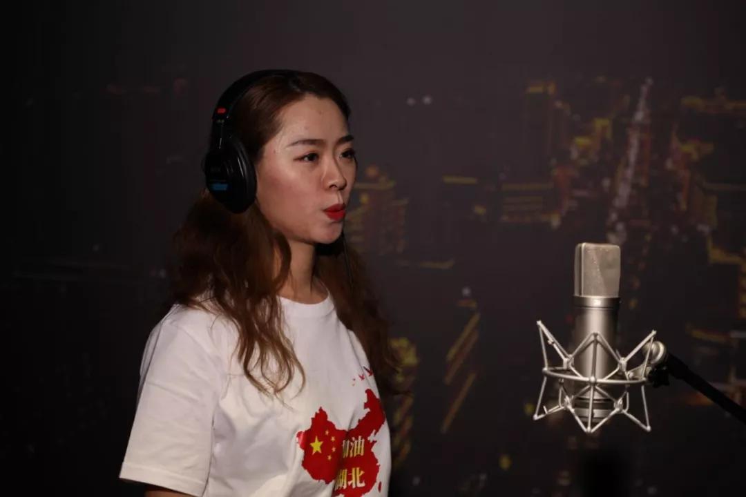 讴歌逆行者礼赞生命文章,众志成城礼赞最美逆行者