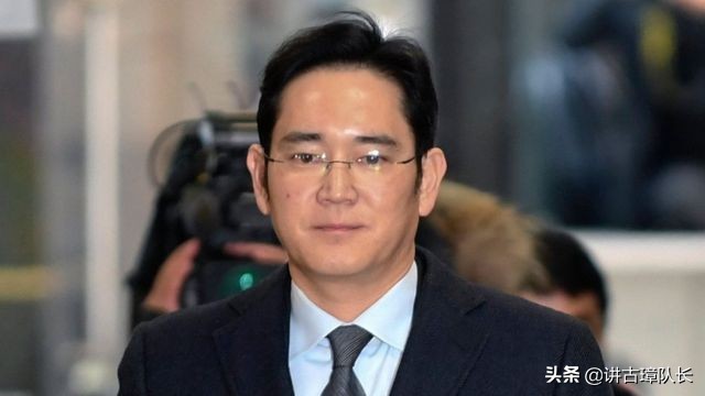 走出贫民窟，力抗三星！韩国穷小子如何逆袭成为新韩国首富的？