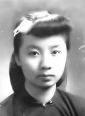 归国执教40年，她分文不取，捐款3568万，自己却粗茶淡饭甘守清贫