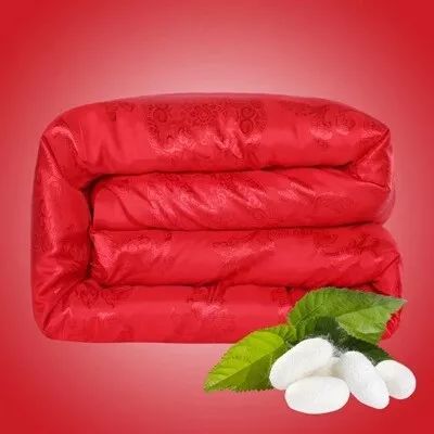 各种常用被子的优缺点对比,被子种类太多了哪个又轻又暖和