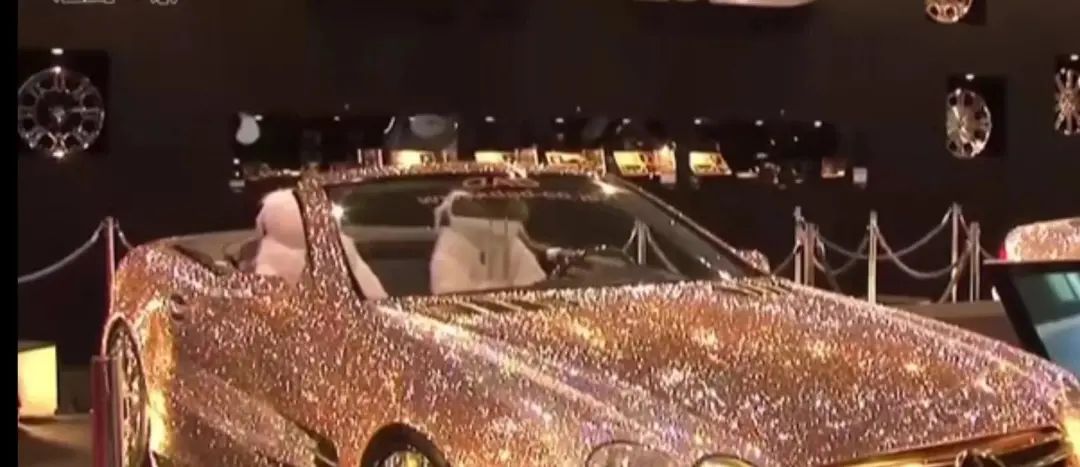 迪拜除了豪华，还有稀奇古怪，真是人间天堂吗？