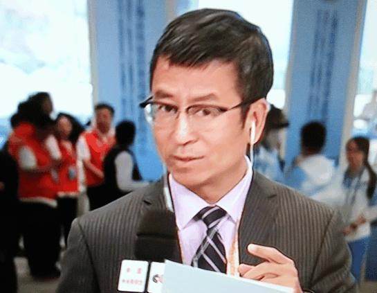 白岩松谈中国足球,白岩松采访足协主席完全版视频