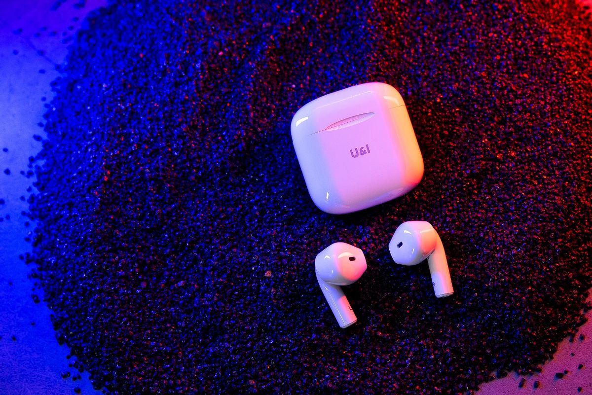 无感佩戴+HiFi音质组合，UI由我Mini上手体验