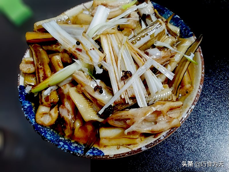 蒸鱼鲜嫩的简单方法，鱼是冷水下锅还是热水下锅，做对了才不会腥