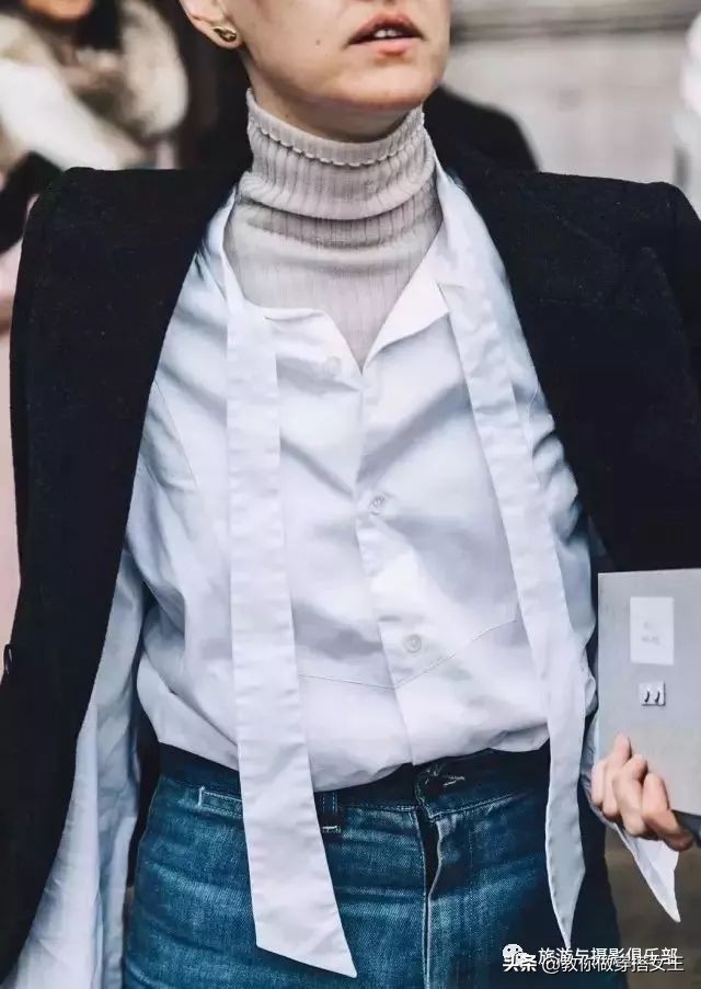 毛衣衬衫高雅上档次,毛衣搭衬衫怎么穿