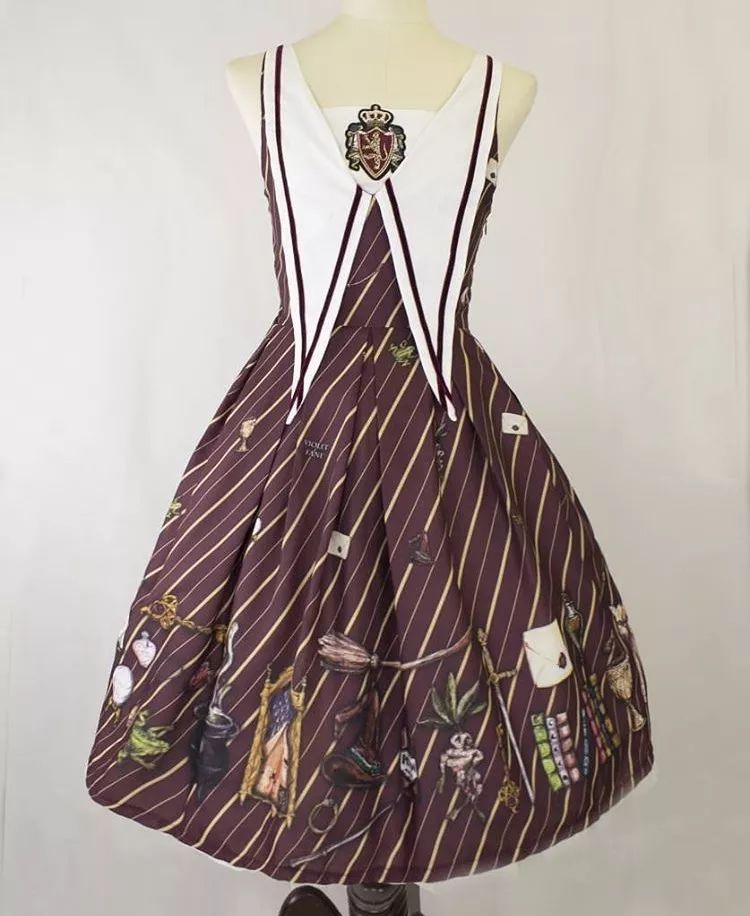 洛丽塔复古宫廷风轻洋装,紫红色洛丽塔洋装