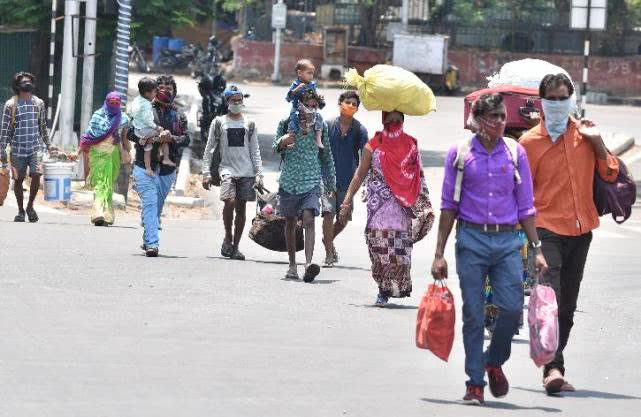 印度买25吨洋葱,印度男子批发洋葱