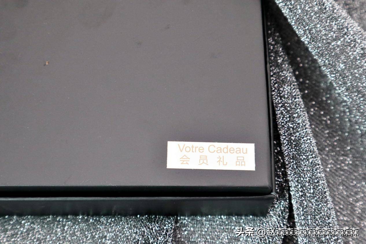 ysl唇膏粉底,ysl唇膏9方管