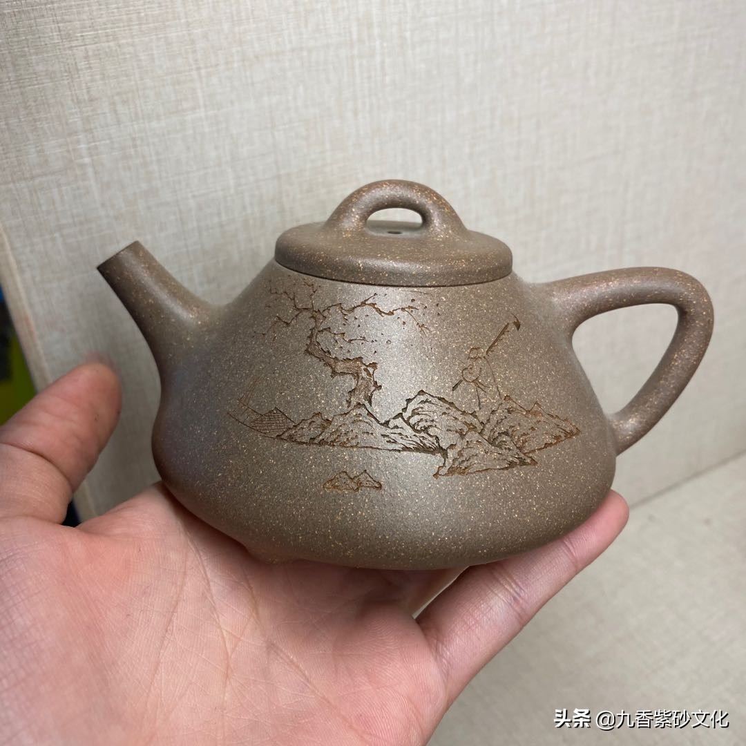 青灰段泥紫砂壶为什么便宜,青灰泥紫砂壶值得入手吗