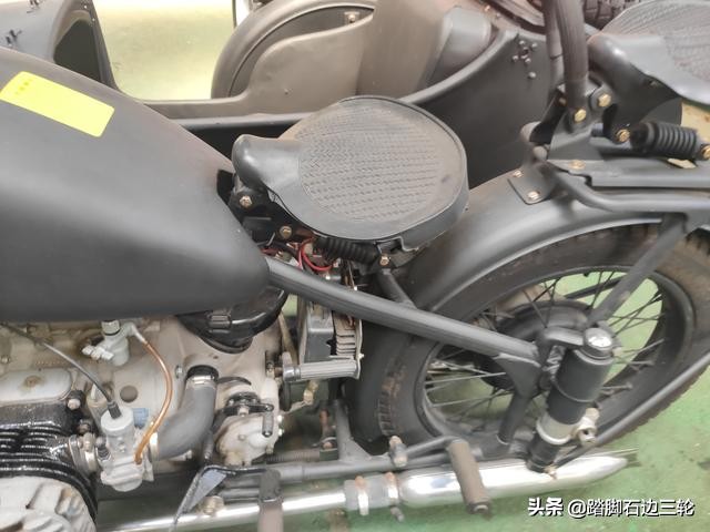 翻新长江750摩托车,翻新长江750